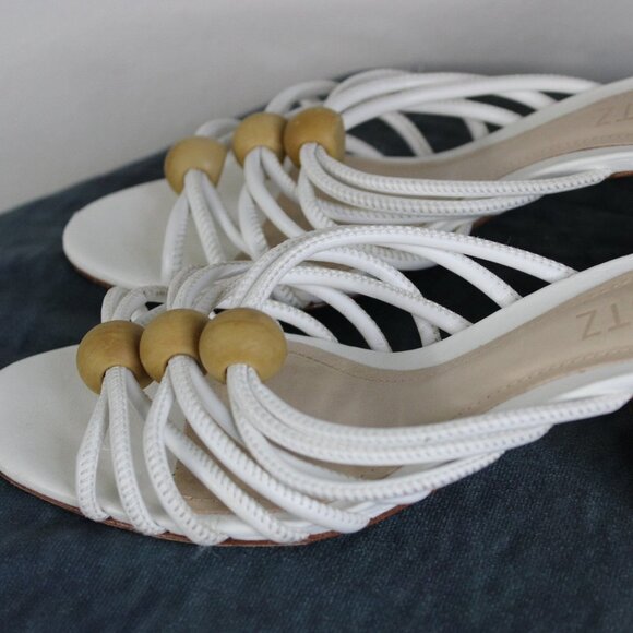 Schutz Roanna Beaded Sandal Size 7.5 - Picture 10 of 14